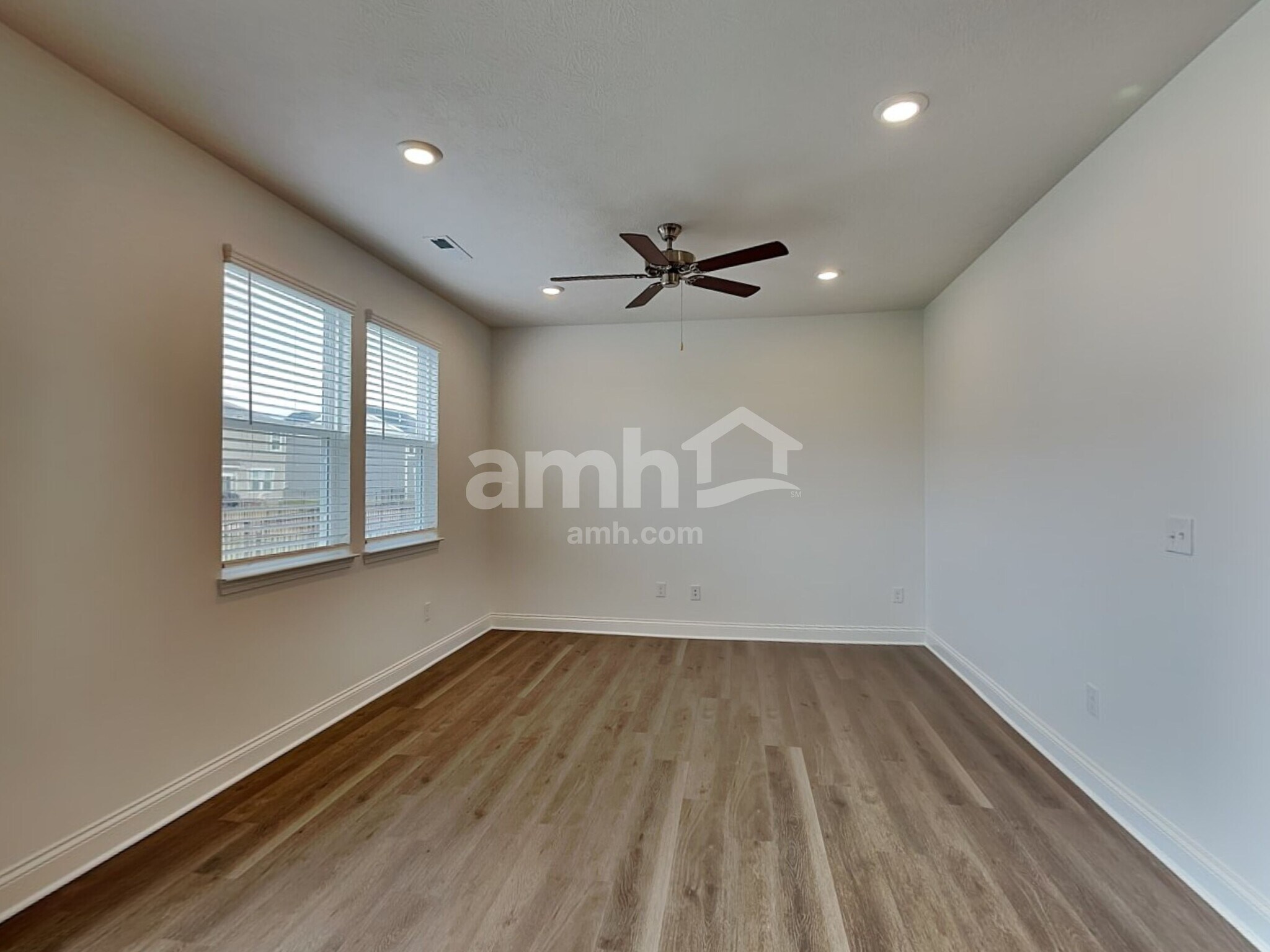 Building Photo - 318 Pine Hill Court