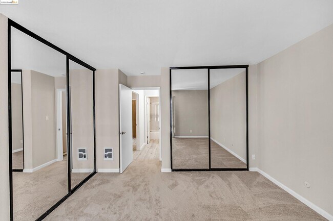 Building Photo - 66 Fairmount Ave