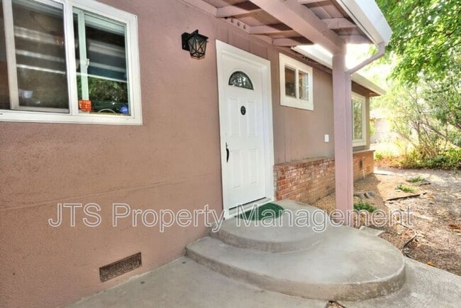 Building Photo - 6906 Pin Oak Ct