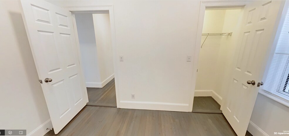 Building Photo - 52 Queensberry St