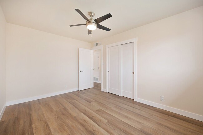 Building Photo - 5691 Cutler Ct
