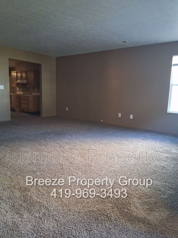 Building Photo - 2975 Megan Cir