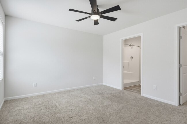 Building Photo - 414 Hope Ln