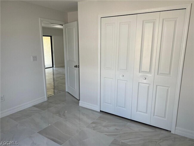 Building Photo - 4852 30th St SW