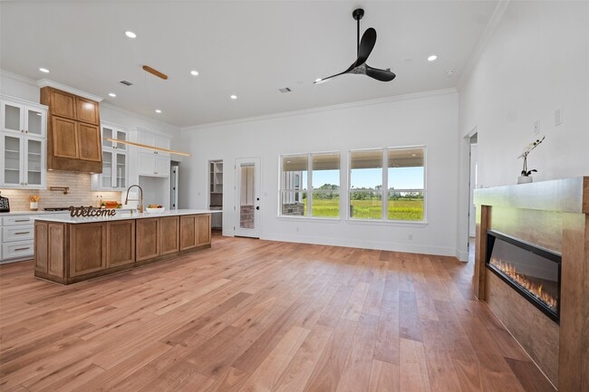 Building Photo - 413 Chuckwagon Trail