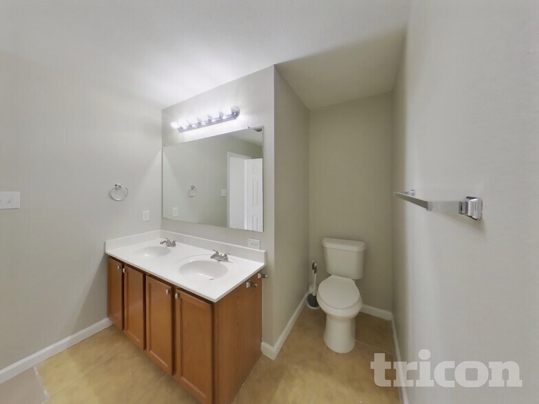 Building Photo - 11703 Silver Prairie