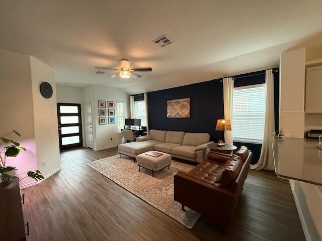 Building Photo - 204 Longbridge Dr