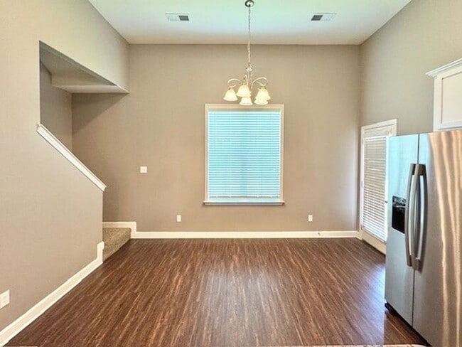 Building Photo - Move In Special! Now Leasing A 4 Bedroom 3...