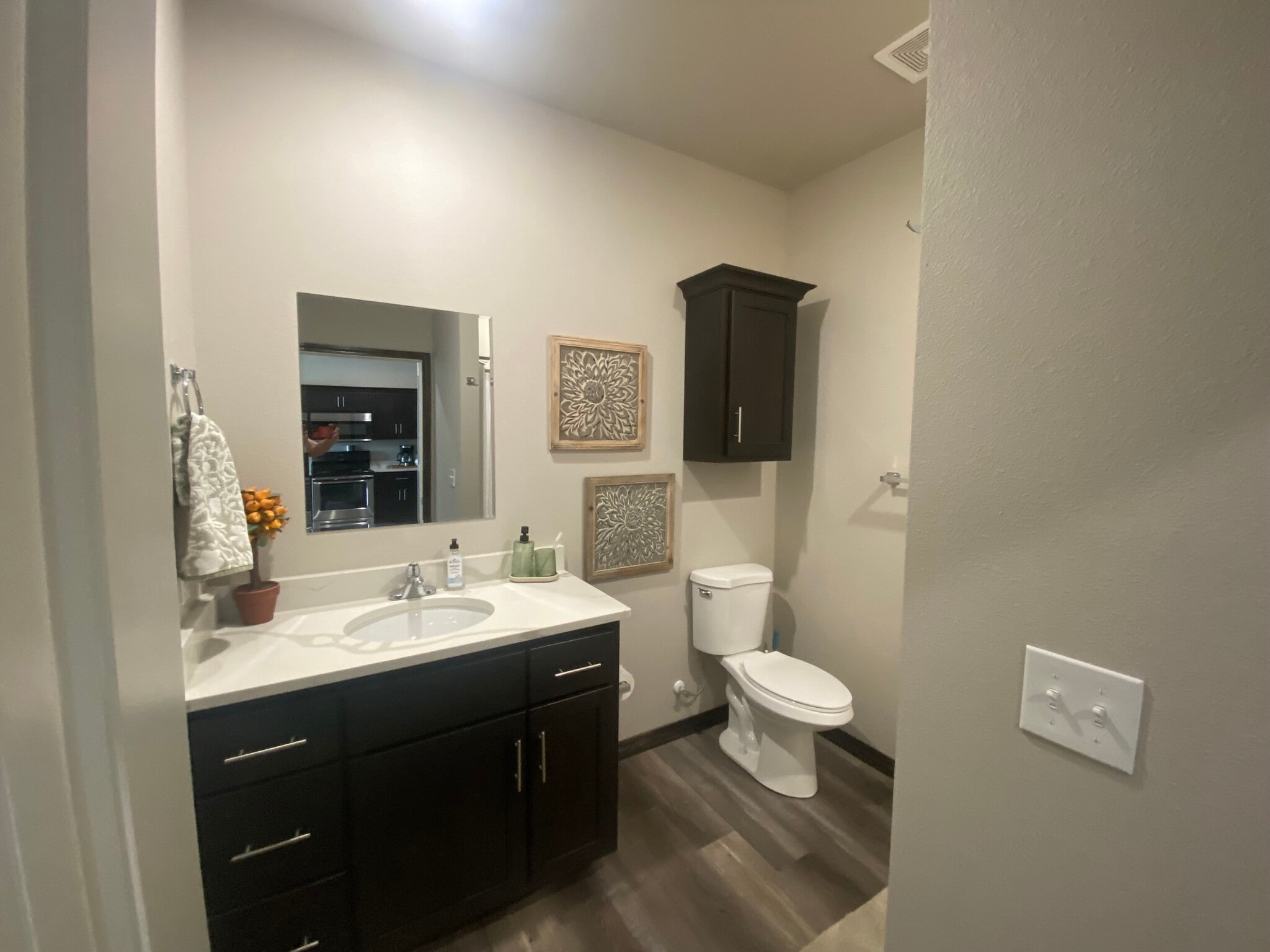 Building Photo - 2425 S Jackson Ave