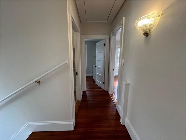 Building Photo - 109 1/2 Second St