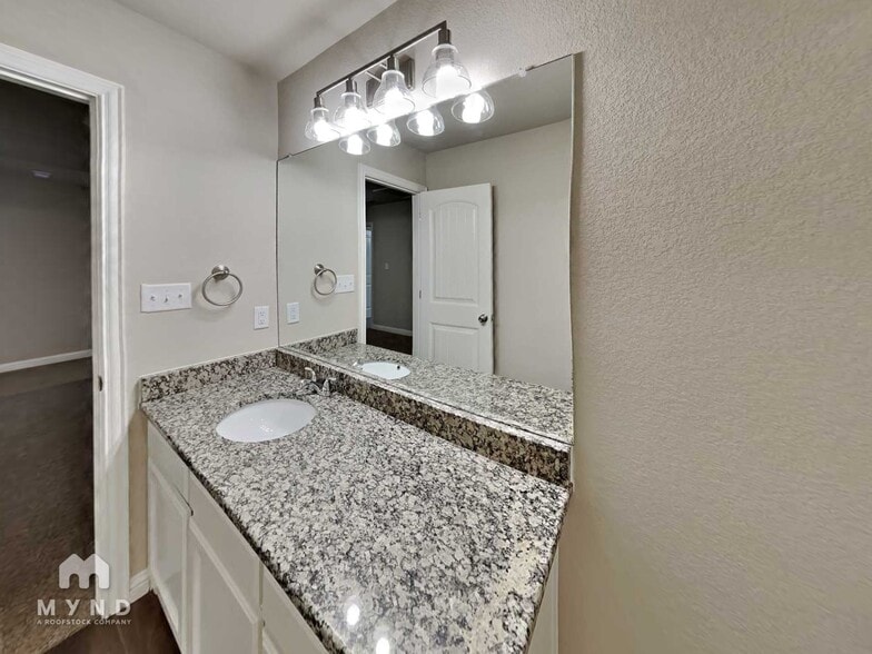 Building Photo - 770 Rolling Terrace Cir