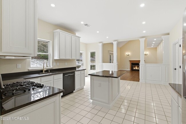 Building Photo - 1217 Wilkinson Dr