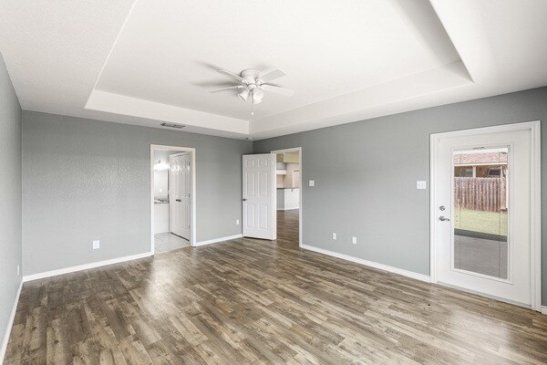 Building Photo - 15210 Main Royal Dr