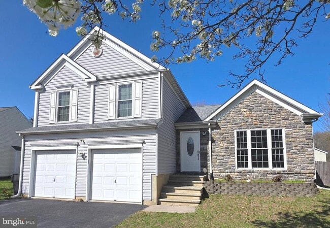 Building Photo - 217 Falmouth Way