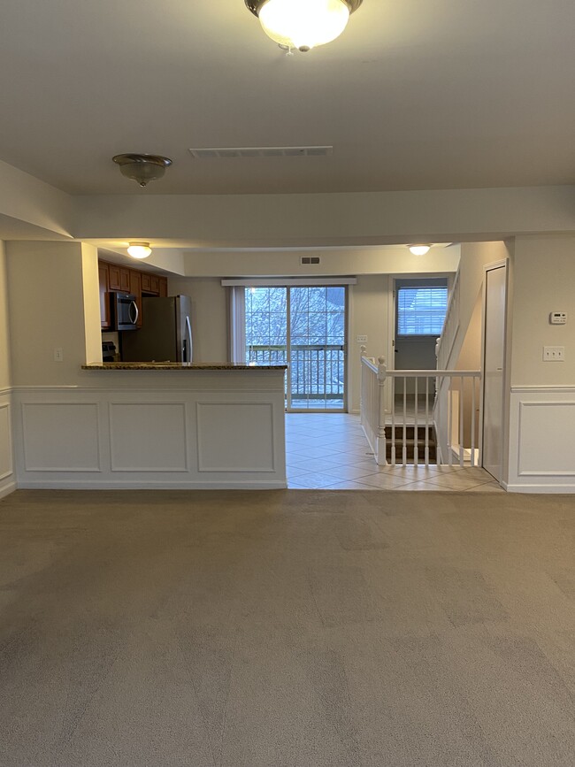 Building Photo - 14055 Lakeside Blvd N