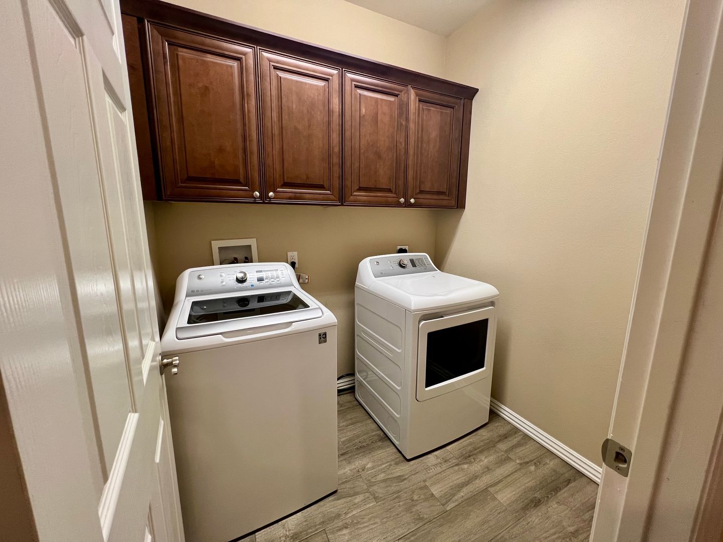 Building Photo - 9911 Landry Dr