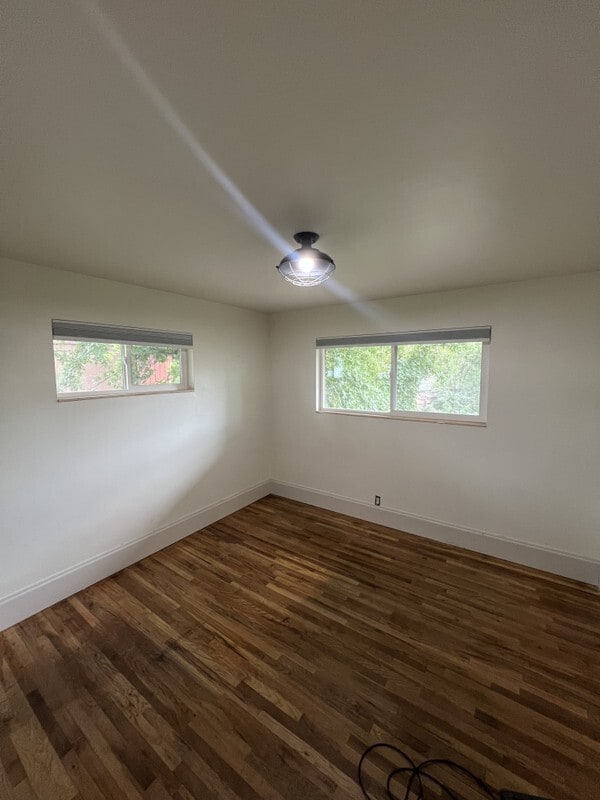 Building Photo - 2060 E Delmont Dr