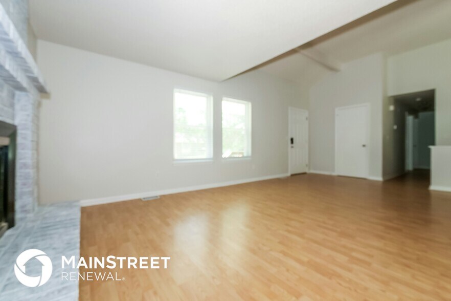 Building Photo - 5918 NW 66th Terrace