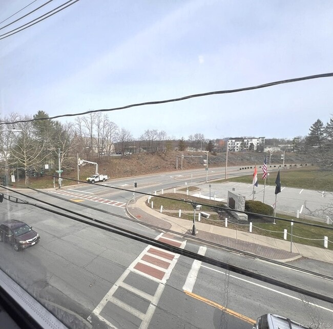 Building Photo - 2 Raymond Ave