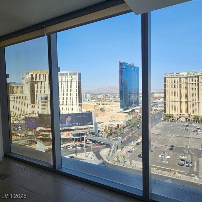 Building Photo - 3722 S Las Vegas Blvd