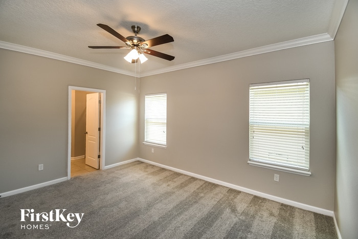 Building Photo - 10143 Dogwood Creek Dr