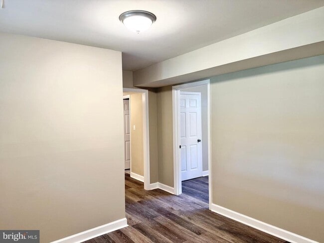 Building Photo - 2 Kelly Ct