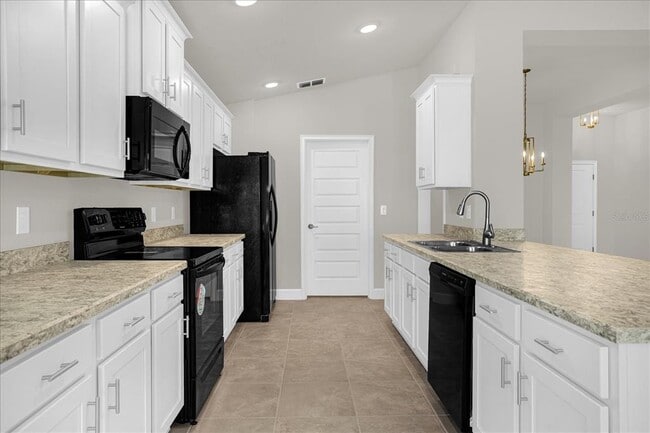 Building Photo - 671 Tanaro Ln
