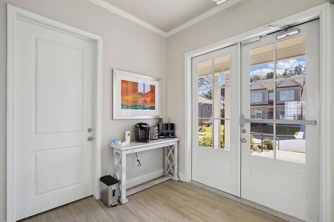 Building Photo - 1852 Auburn Rd