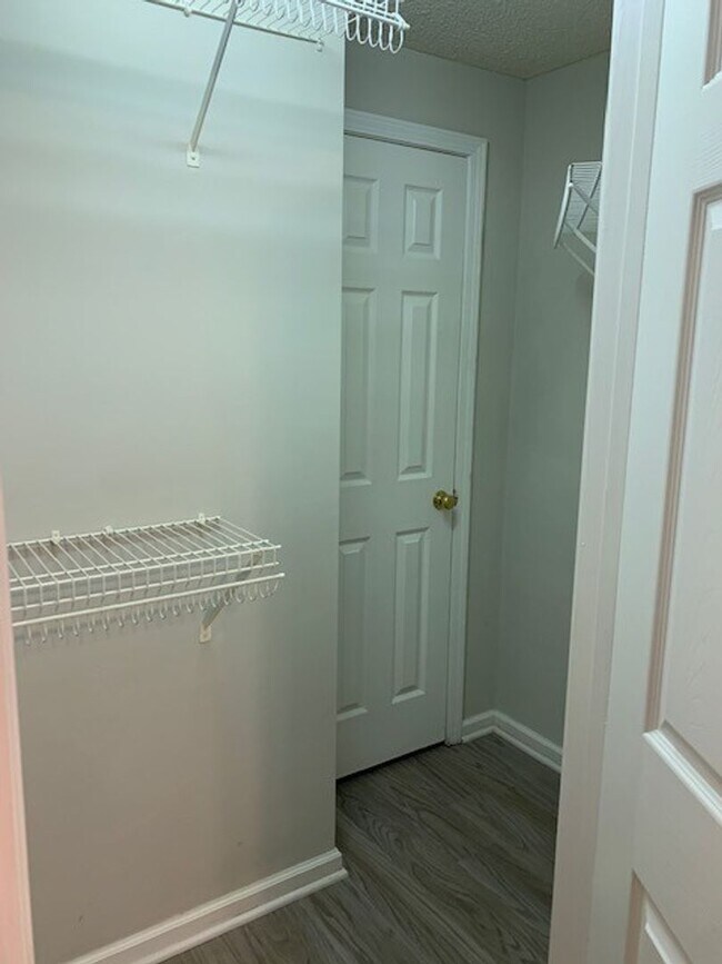 Building Photo - X101