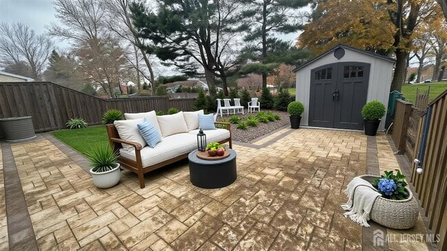 Building Photo - 8 Cosgrove Ct