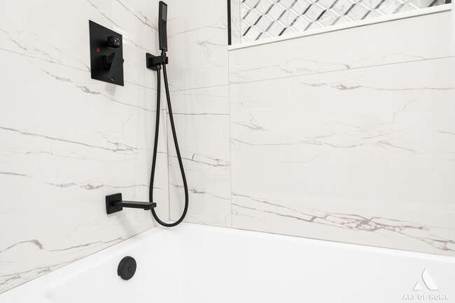 Building Photo - 1028 Aspen Ct