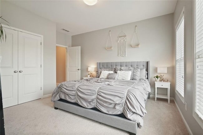 Building Photo - 901 Proctor Ranch Dr