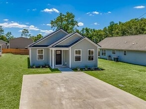 Building Photo - 84 Merwyn Dr