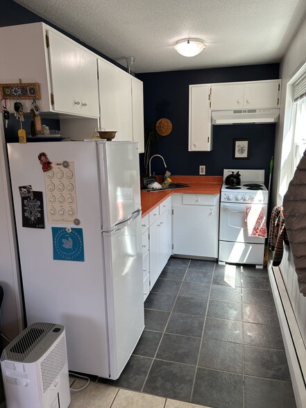 Building Photo - 3073 Alder St