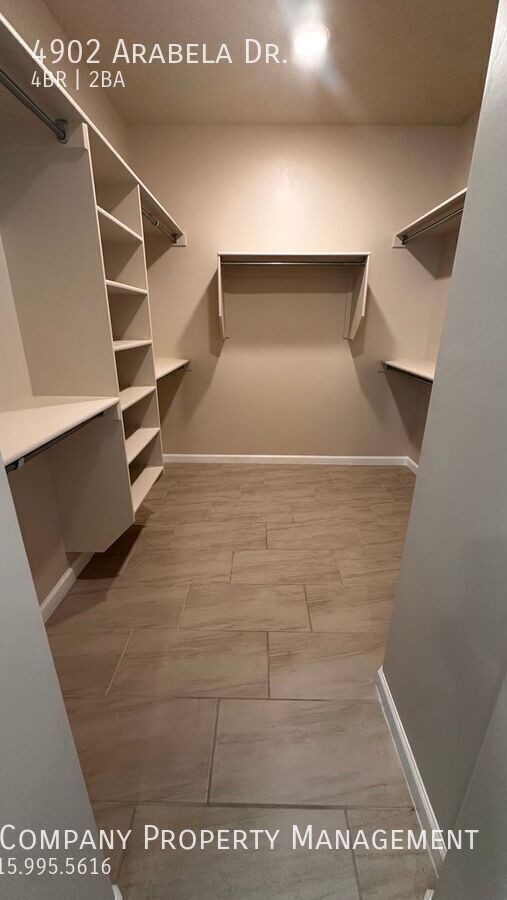 Building Photo - 4902 Arabela Dr