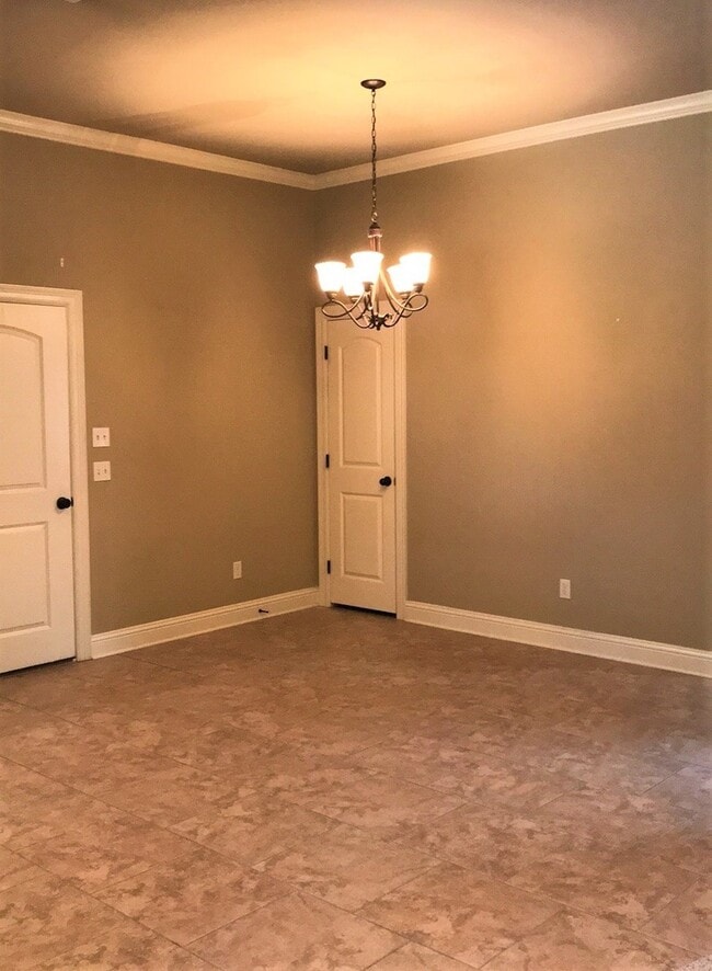 Building Photo - The Perfect Place in Perfect Place!