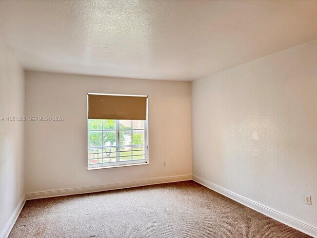 Building Photo - 5000 NW 79th Ave