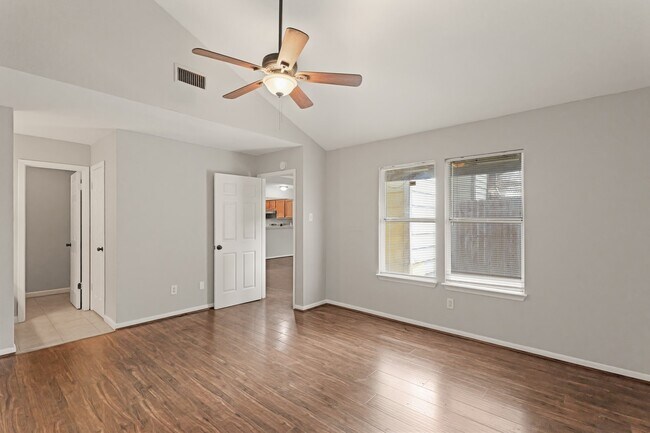 Building Photo - 12322 Wild Pine Dr