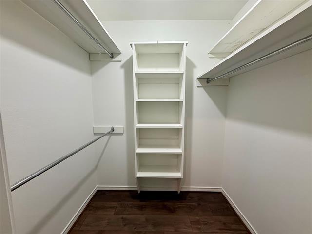 Building Photo - 7351 Wellcrest Dr