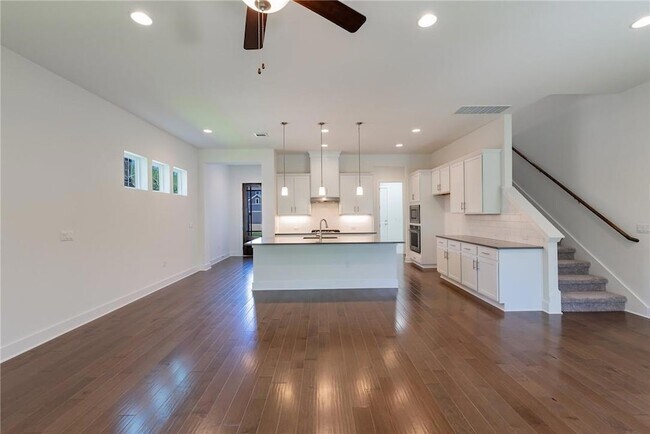 Building Photo - 1617 Woodwind Ln