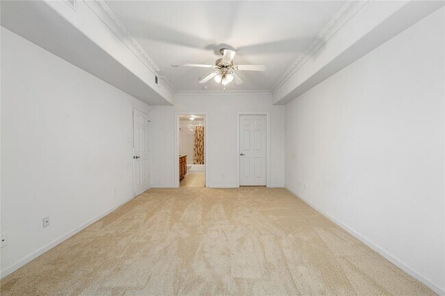 Building Photo - 6655 W Sam Houston Pkwy S