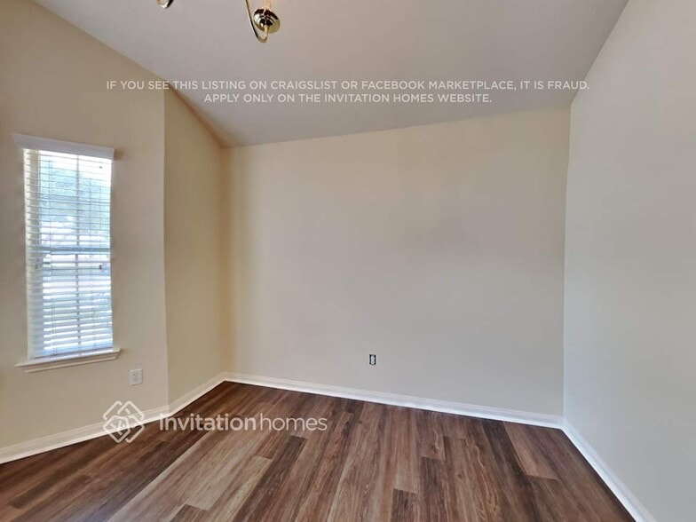 Building Photo - 4027 Ashview Ln