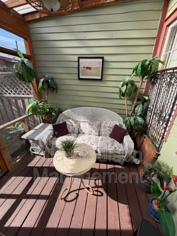 Building Photo - 547 E Macon St