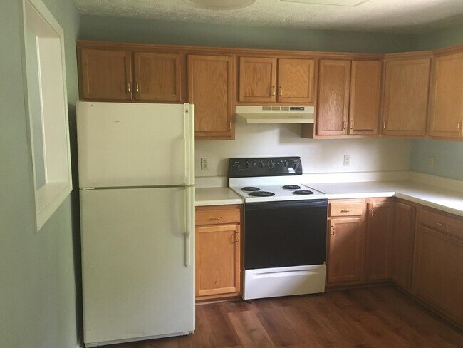 Building Photo - 58 Pleasant Ct