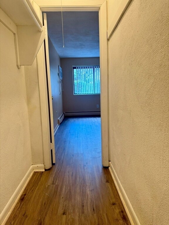 Building Photo - 32 Whites Ave