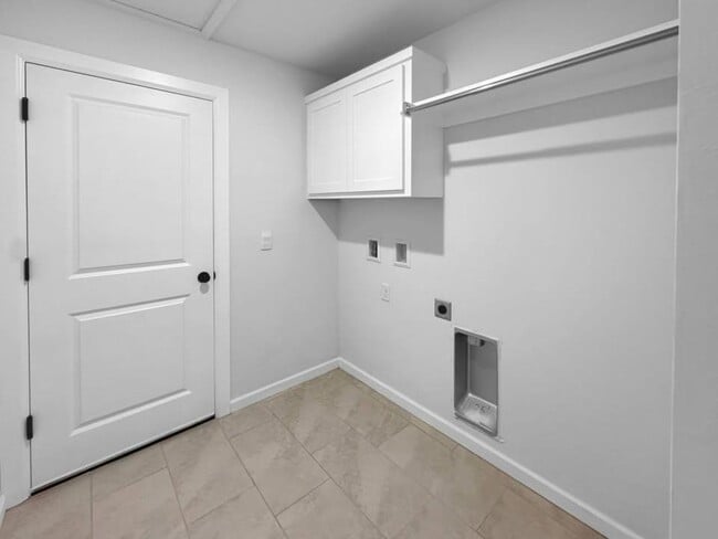 Building Photo - Beautiful 3 Bed Home in The Grove | Move-In Ready
