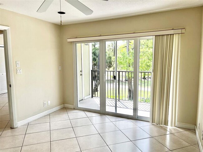 Building Photo - 8149 Lagos De Campo Blvd