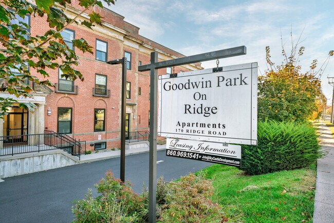 Building Photo - 170 Ridge Rd