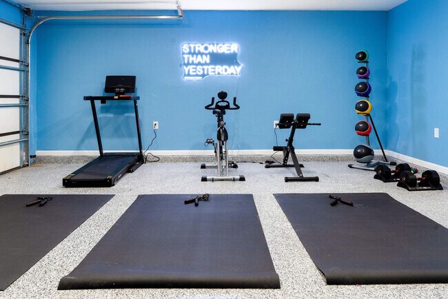 Building Photo - 6235 E Thunderbird Rd