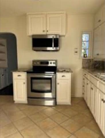 Building Photo - 4106 University Blvd